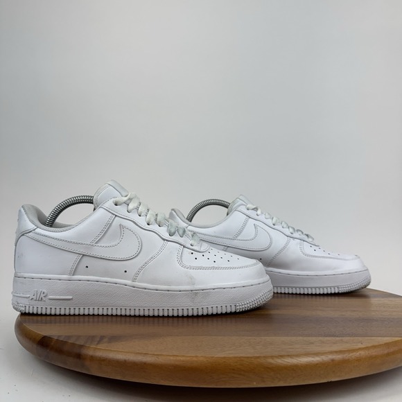 womens nike white leather sneakers